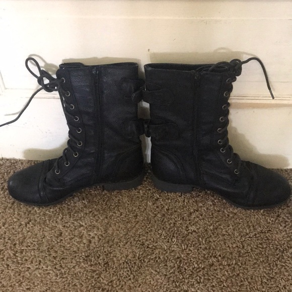 SOLD Wild Diva Ankle Boots Black Trendy Size 8 - Picture 5 of 8